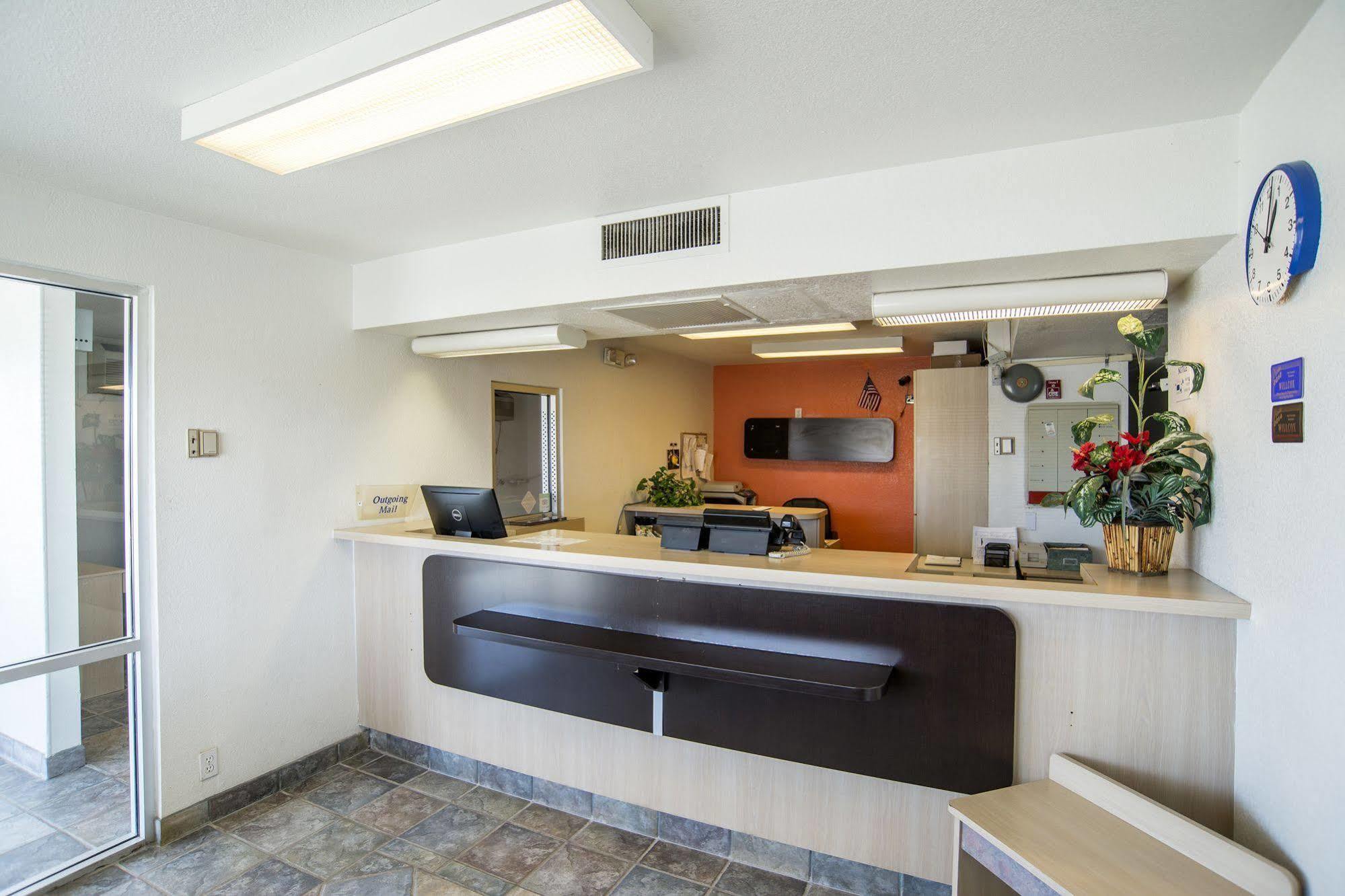 Oyo Hotel Willcox Luaran gambar