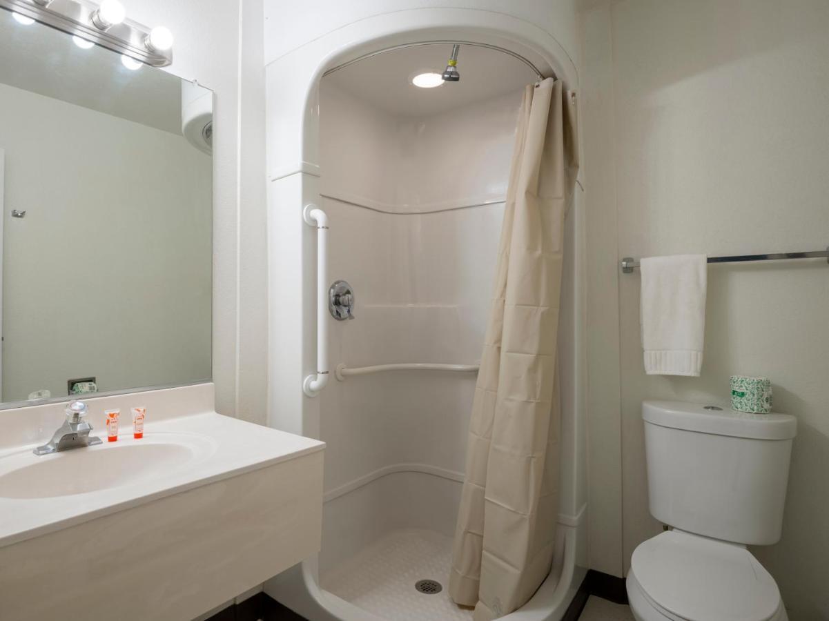 Oyo Hotel Willcox Luaran gambar
